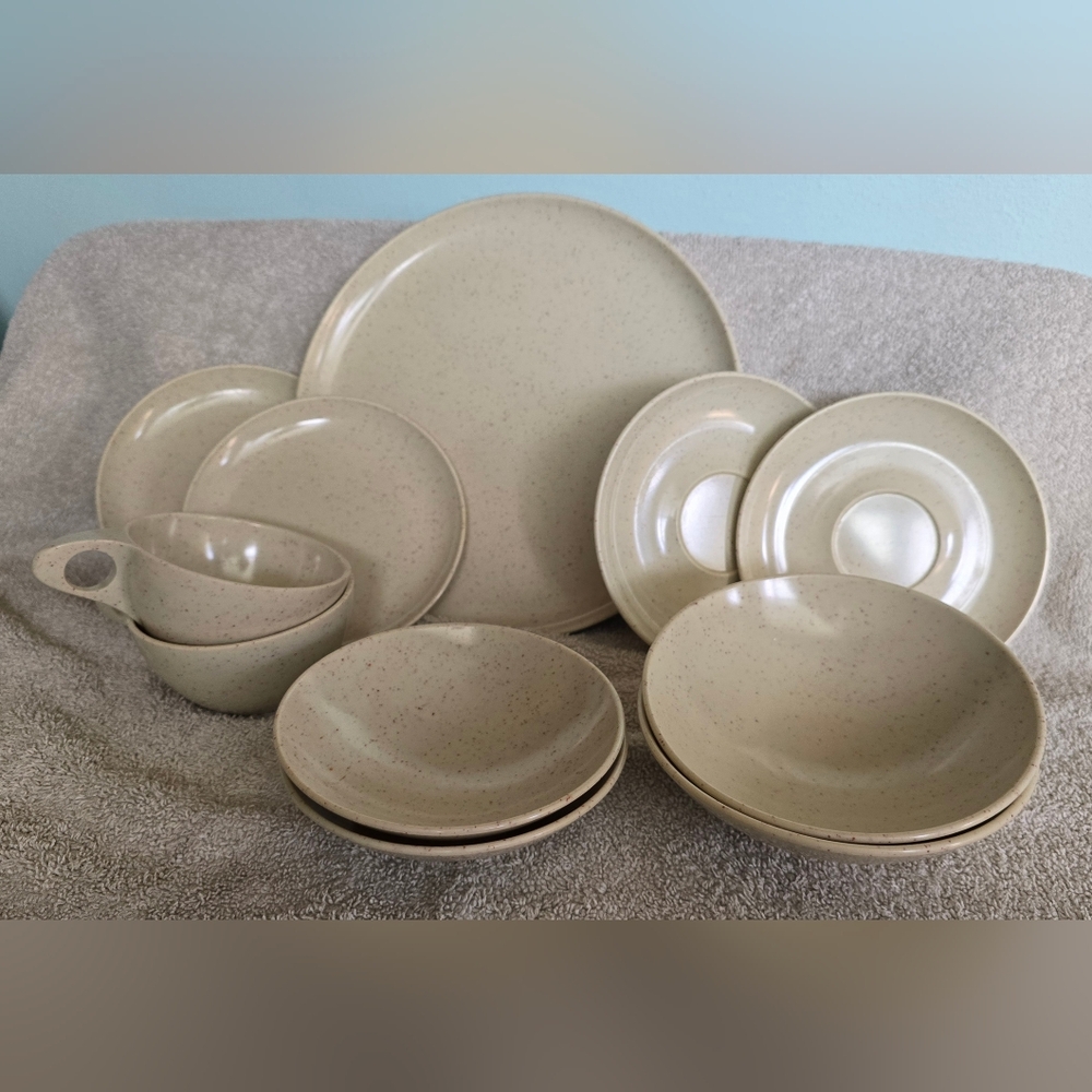 Holiday By Kenro Cream Mixed 11 Piece Set